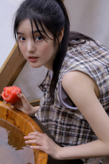 美女射击动作片